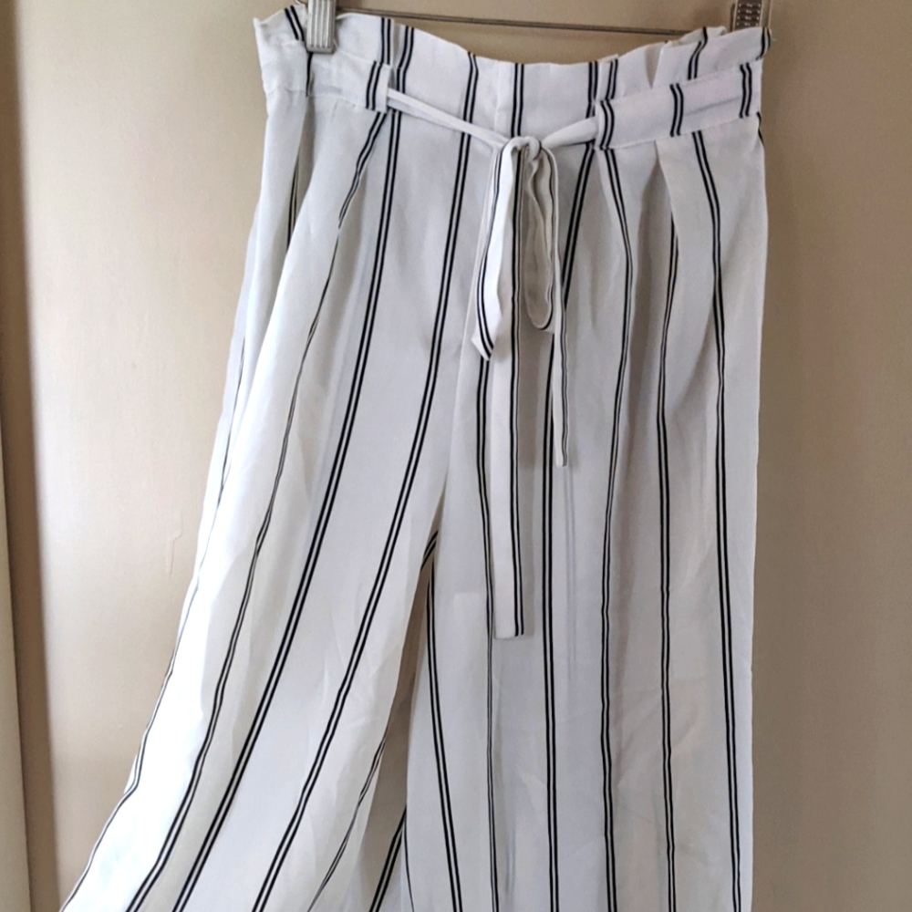 Sienna Sky | dressy capris